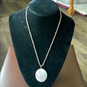VTG Handpainted Gold and Pink Floral Pendant Necklace